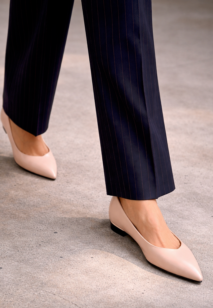 Eleganter Ballerina in Nude