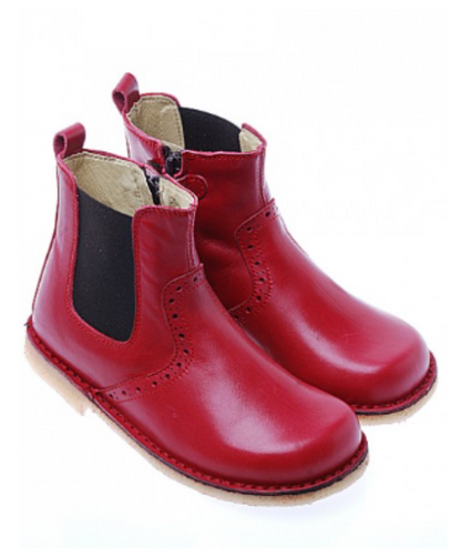 Marie Morenz 1428 Jodpur Rot.       Hochwertiger Kinderschuh mit zeitlosem Design – fair gefertigt und gemacht für jeden Tag.